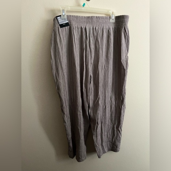 Belted Pants - Picture 4 of 8